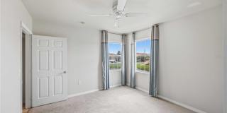 1025 VILLAGIO Circle Gallery 30