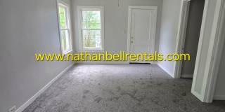 Single-Family Home: 3 Bed, 2 Bath Gallery 9