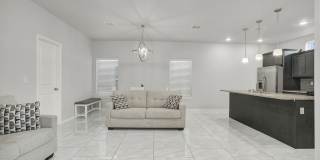 Upper Valley 2 Bedroom 2.5 Bath Gallery 20