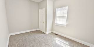 Spacious Three Bedroom House - MOVE IN TODAY! Gallery 6