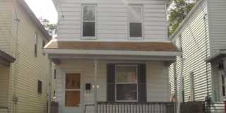 3 Bedroom, 2 Story House Gallery 1