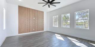 2121 BROAD WATER Drive Gallery 13