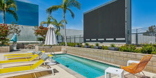 Nineteen 01 Gallery 20