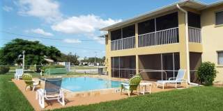 706 SE 13th Court unit: C Gallery 41