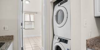 Cozy 2 BR 1.5 Ba Townhome by Patterson Park Gallery 9