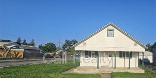 2903 N Smith Gallery 1