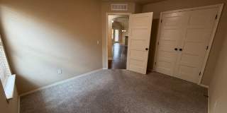 Beautiful and Cozy 3bed/2bath with an Office Available in North Norman! Gallery 31