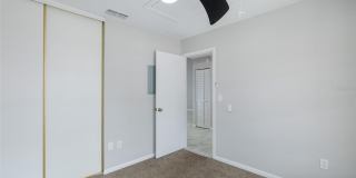 Beautifully Updated Condo Gallery 27
