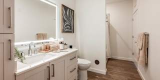 Southhaven Gallery 12