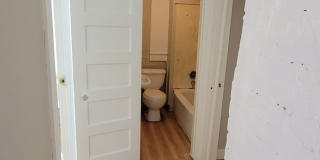 2 bedroom | 1 bathroom | Entire HOME- Freshly painted! Gallery 10