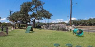 Seville Apartments Gallery 48