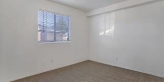 Mountain Glen Gallery 19