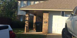 4/2.5/2 PTISD FENCED YARD Gallery 1