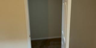Charming 2BR Duplex in Norfolk Gallery 9