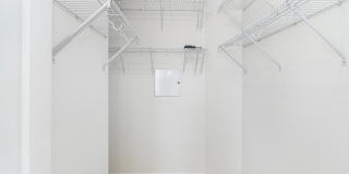 24620 BYRNE MEADOW Square Gallery 20
