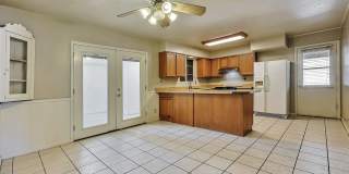 WALK TO ASU.  6 Bed 4 Bath right near campus Gallery 7