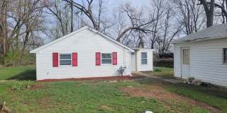 2BR/1BA Fully Remodeled Gallery 1