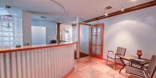 800 MARINERS PLAZA Drive Gallery 7