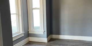 Cozy Renovated 2 Bed in South Omaha! Gallery 4