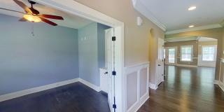 Custom 4 BD/2.5 BA Home with Community Pool, Water Access and Day Dock! Gallery 13