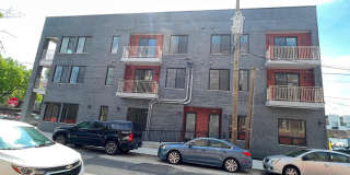 700-8 N MARSHALL Street Gallery 1