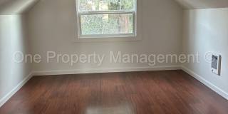 Renovated 3+ Bedroom Charmer Near Downtown Gallery 24