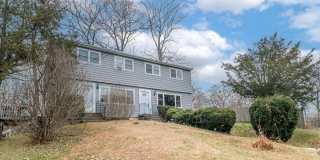 32 Pleasant Street Gallery 1