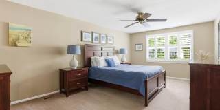 1522 POWELLS TAVERN Place Gallery 25