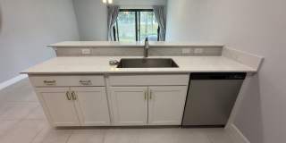 Stylish 3-Bed, 3-Bath Townhouse Oasis in Riviera Beach Gallery 9