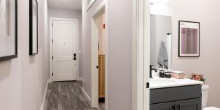 The Residence at 1555 Elm Gallery 31