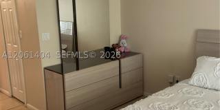 2015 SE 5TH PL Gallery 34