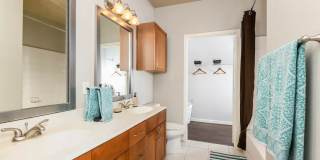 Soho Parkway Gallery 17