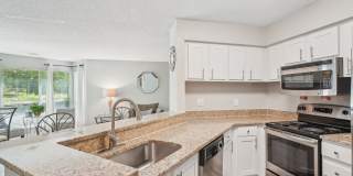 University Ridge Apartments Gallery 4