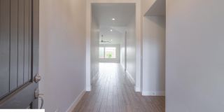 Beautiful 4 Bedroom Home Gallery 19