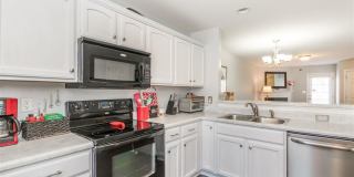 Room in 3 Bedroom Townhome at Big Bass Dr Gallery 3