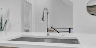 Stunning 3-bedroom, 4-bathroom townhouse! Gallery 5