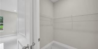 543 McArthur Boulevard Gallery 25