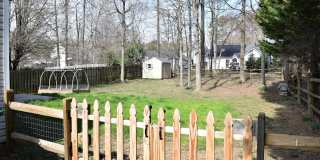 Cute Ranch Style Home - Fenced Yard Gallery 16
