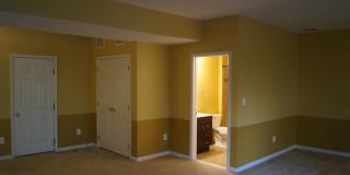 25575 AMERICA Square Gallery 33