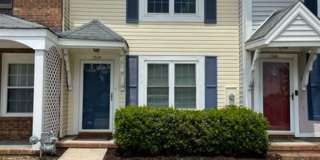 Quaint Towne Home close to all! Gallery 1