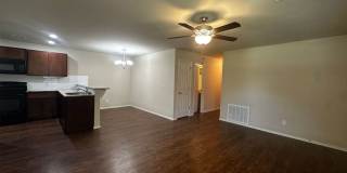 3 Bedroom 2 Bathroom 2 Car Garage Duplex In Moore Gallery 6