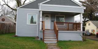 Beautifully 2BR Home in Forest Grove OR Gallery 1