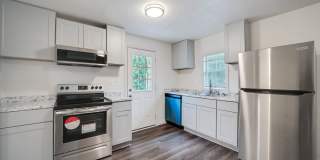 For Lease – 2 Bedroom, 1 Bath Corner Home in Kerrville, TX Gallery 12