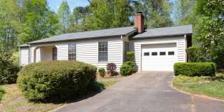Available 3/2 house in Green Acres! Gallery 3