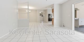 5645 N Tuttle Ave Gallery 5