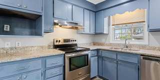 Spacious Brick Home with Modern Upgrades & Huge Fenced Yard in Valdosta! Gallery 13