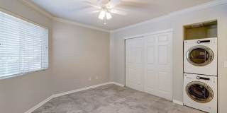 READY TO TOUR NOW! Great Townhouse with 2 Bedrooms 2 Bath! Gallery 14