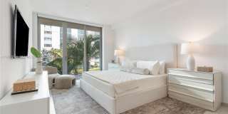 Clara Bay Harbor I Gallery 9