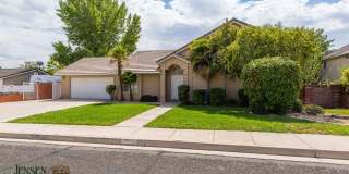 5 Bedroom Home in Red Cliffs 5 Bedroom Home in Red Cliffs Gallery 1