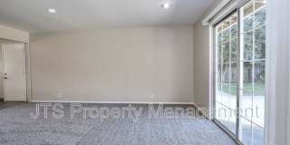 6565 S. Land Park Drive Gallery 16